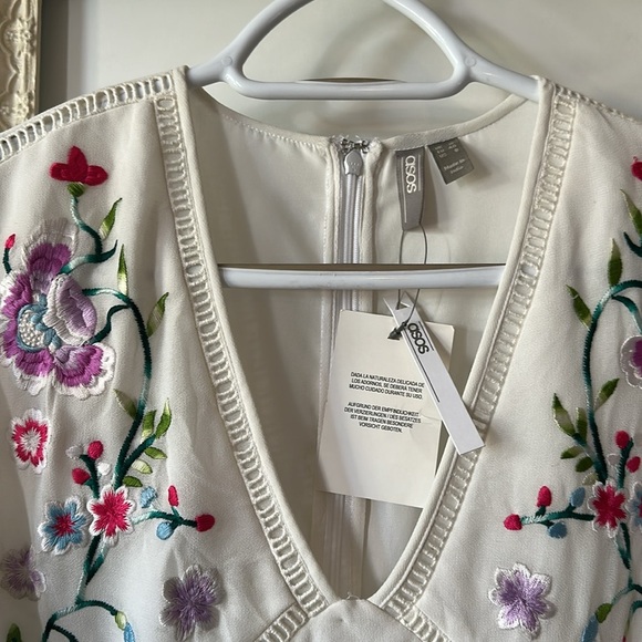 ASOS | Pink and Red Bell Sleeve Sundress MIDI with Embroidery - Picture 9 of 16